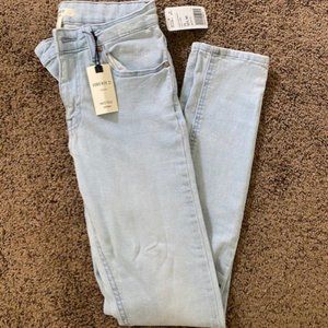 Forever 21 Light Denim Mid Rise Skinny Jeans